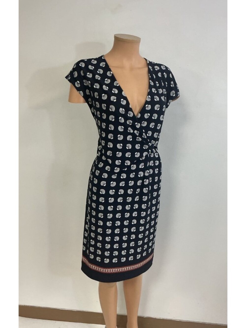 Ann Taylor Navy Wrap Dress Seashell Print Womens 0 - Picture 6 of 9